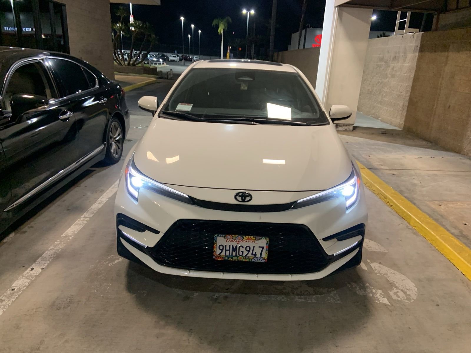 Used 2023 Toyota Corolla SE image 2