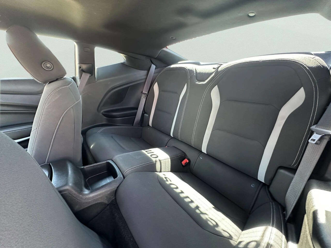 Used 2017 Chevrolet Camaro LT RWD image 12