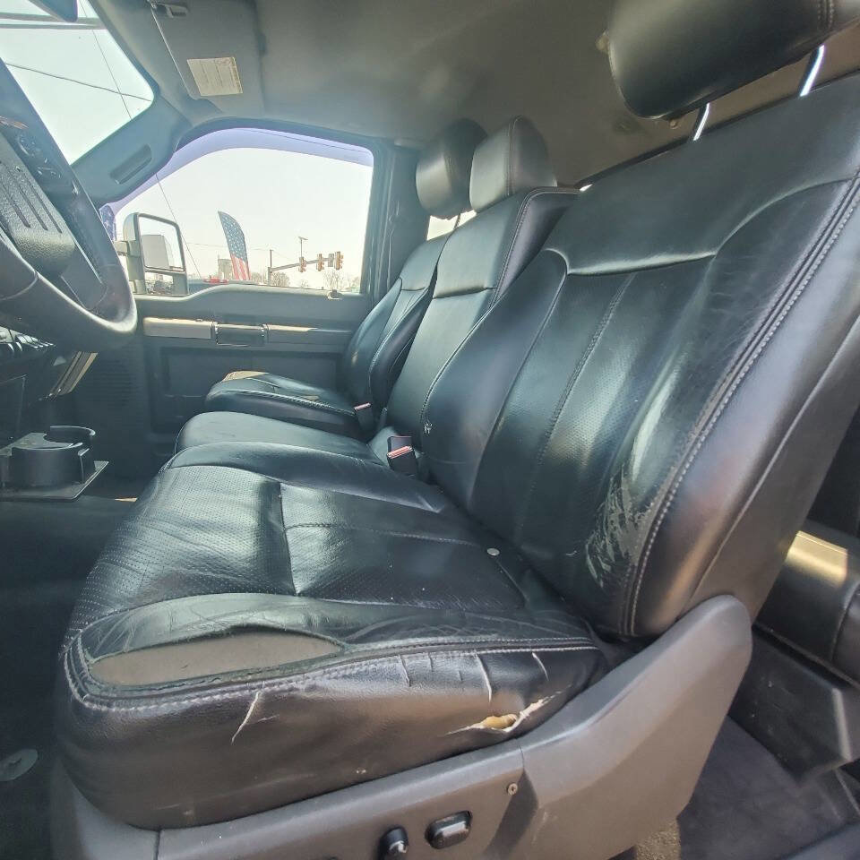 Used 2016 Ford F250 Lariat w/ Chrome Package image 11