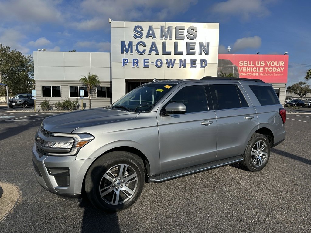 Used 2022 Ford Expedition XLT image 1