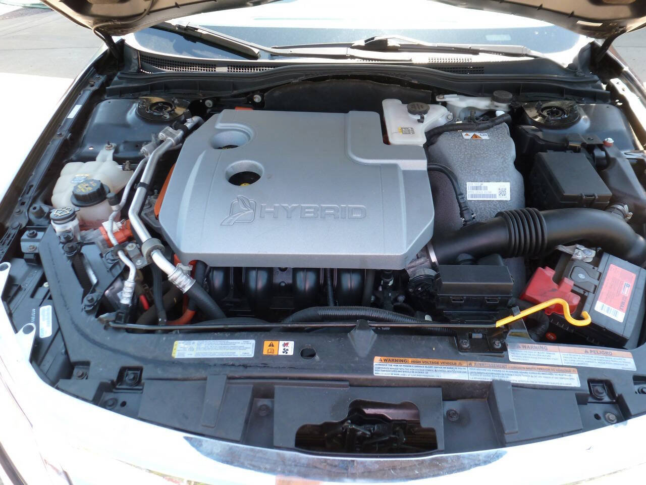 Used 2012 Ford Fusion Hybrid FWD image 17
