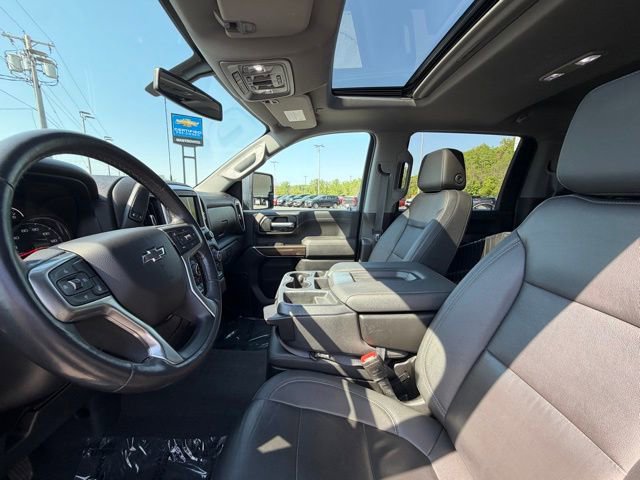 Used 2021 Chevrolet Silverado 2500 LT w/ Midnight Edition AWD/4WD image 12