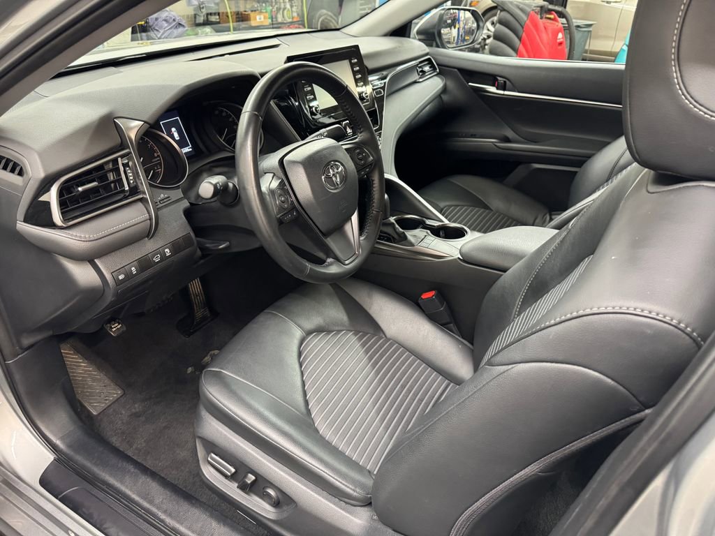 Used 2024 Toyota Camry SE FWD image 13