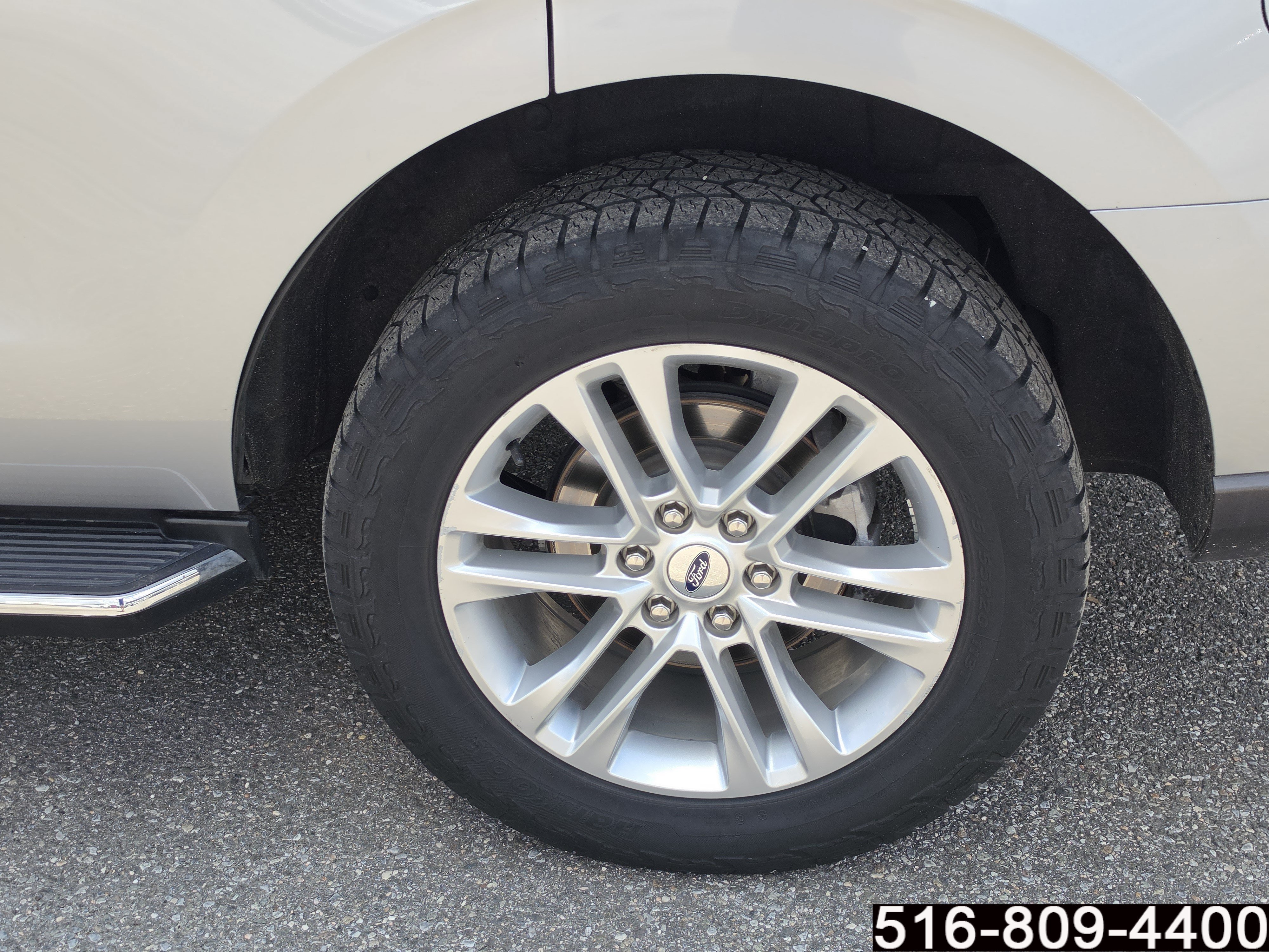 Used 2023 Ford Expedition XLT AWD/4WD image 11