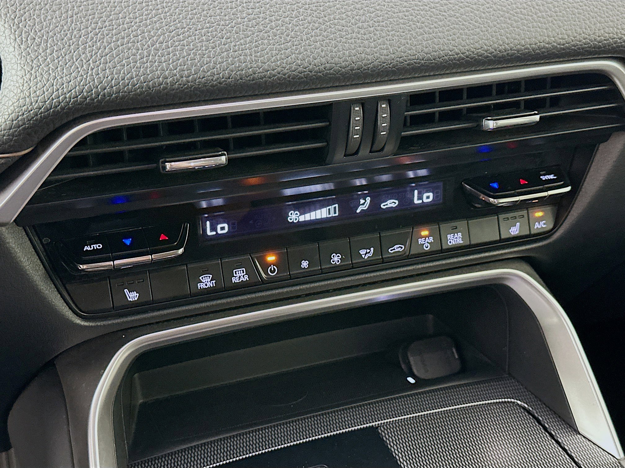 Used 2025 MAZDA CX-90 3.3 Turbo w/ Preferred Package AWD/4WD image 23