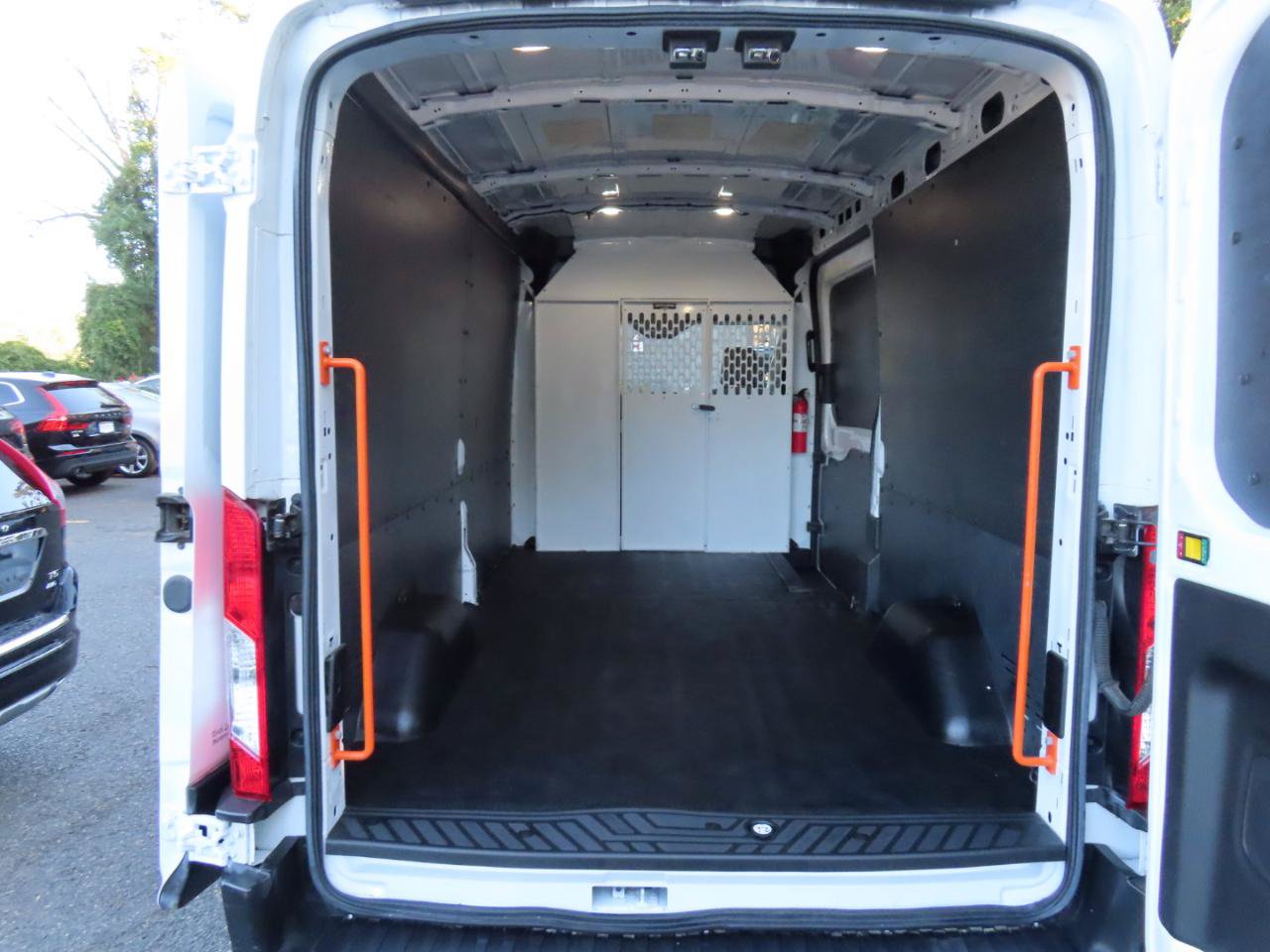 Used 2019 Ford Transit 150 148 Medium Roof RWD image 17