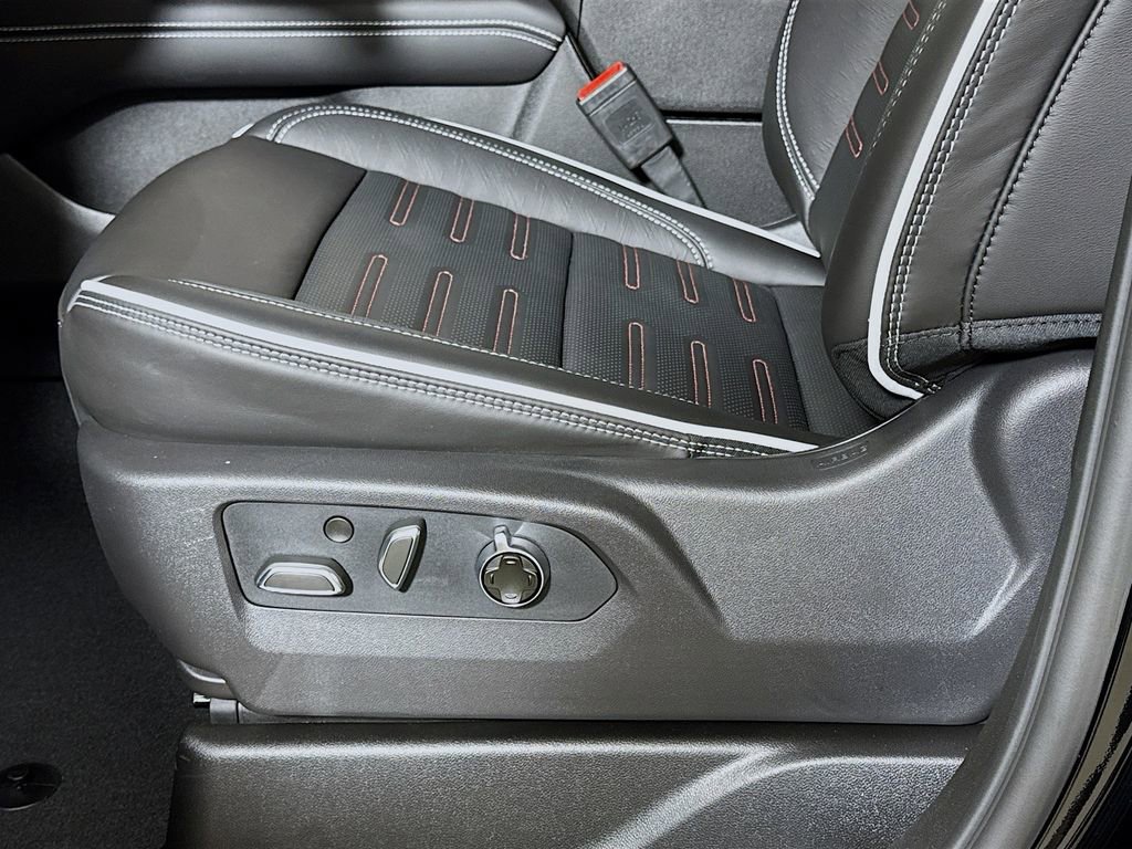 New 2026 GMC Yukon XL AT4 Ultimate image 17