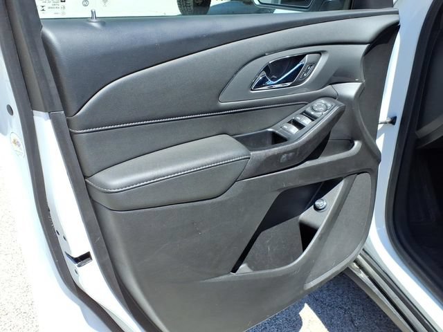 Used 2023 Chevrolet Traverse LT AWD/4WD image 8