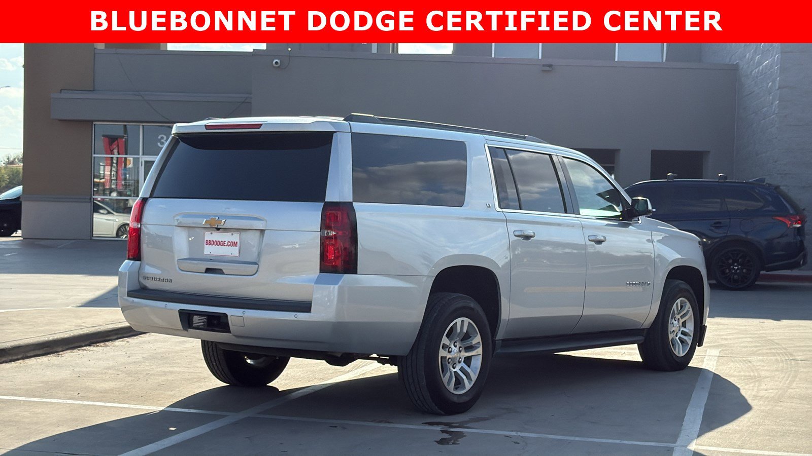 Used 2020 Chevrolet Suburban LT image 5