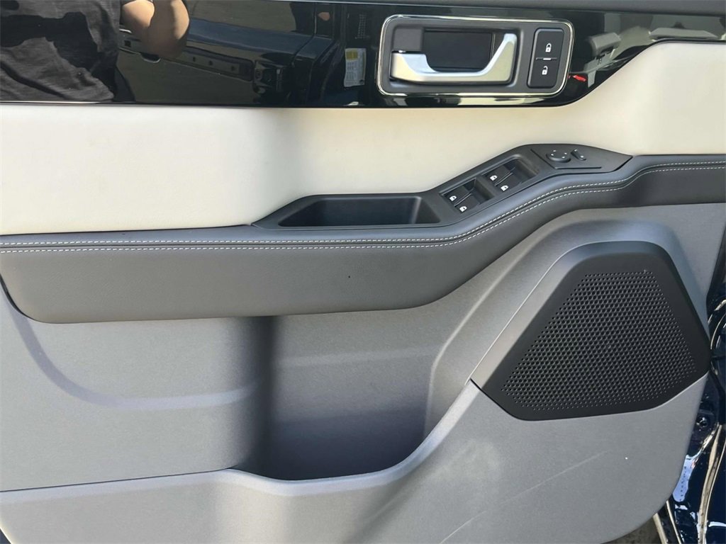 New 2025 INEOS Grenadier Fieldmaster Edition image 16