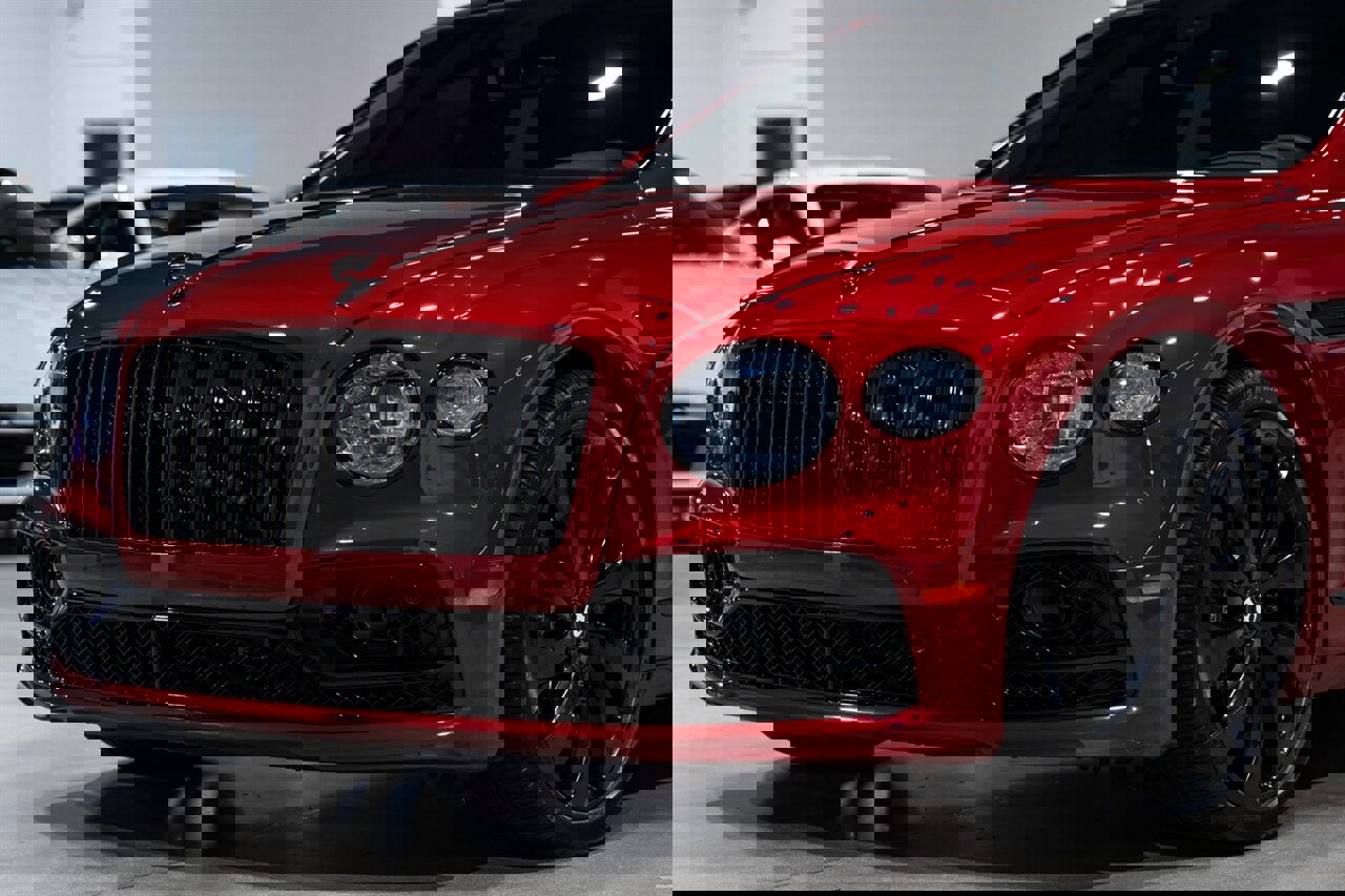 Used 2022 Bentley Flying Spur V8 image 75