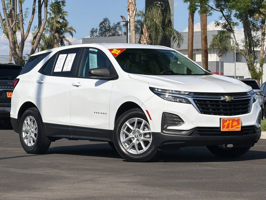 Used 2022 Chevrolet Equinox LS w/ LPO, Floor Liner Package AWD/4WD image 1