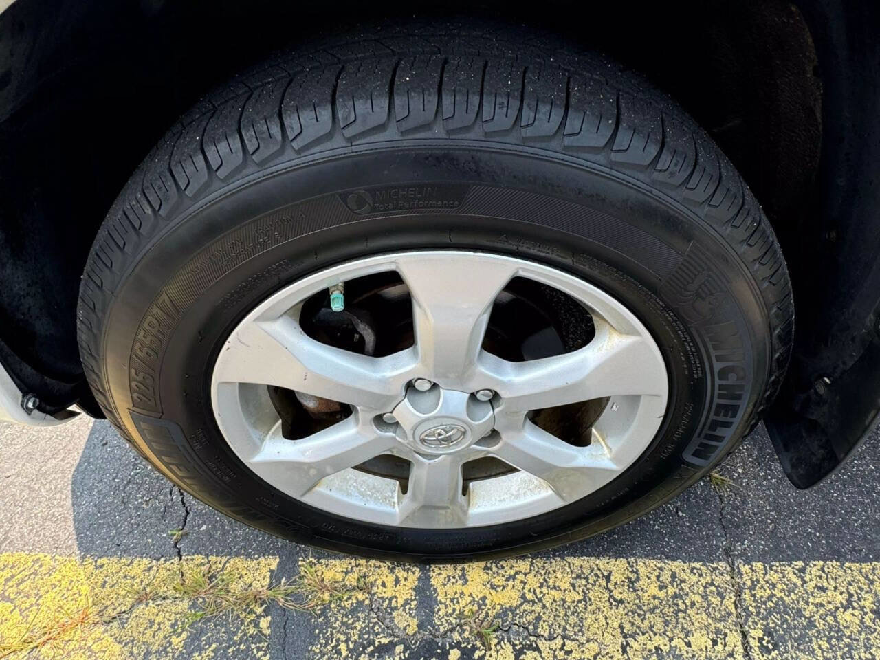 Used 2012 Toyota RAV4 Limited image 39