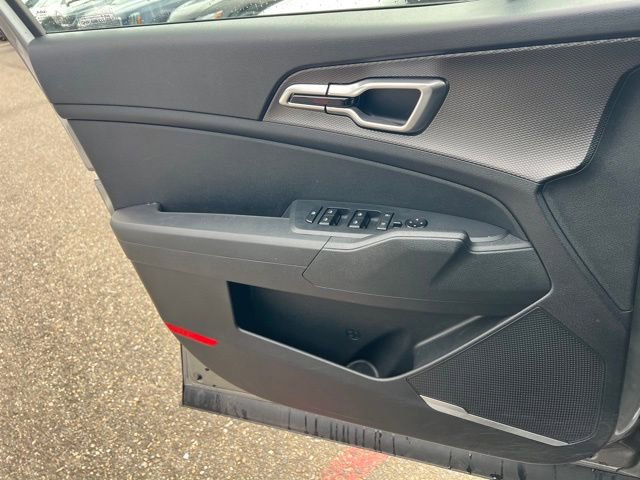 Certified 2023 Kia Sportage LX image 17