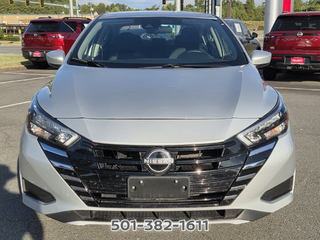 Used 2025 Nissan Versa SV FWD image 5