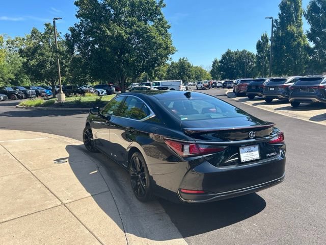 Used 2022 Lexus ES 300h F Sport w/ Accessory Package 2 FWD image 5