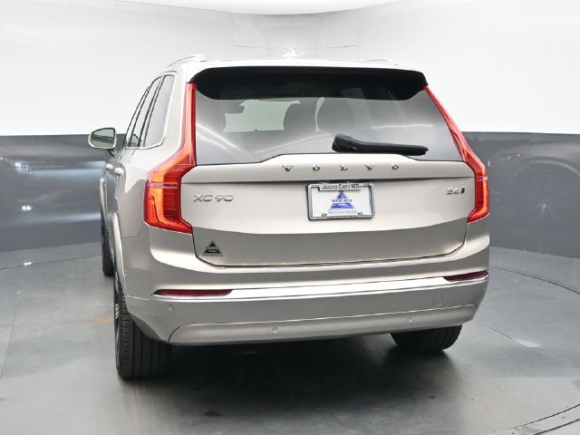Used 2024 Volvo XC90 B6 Plus w/ Protection Package Premier AWD/4WD image 7