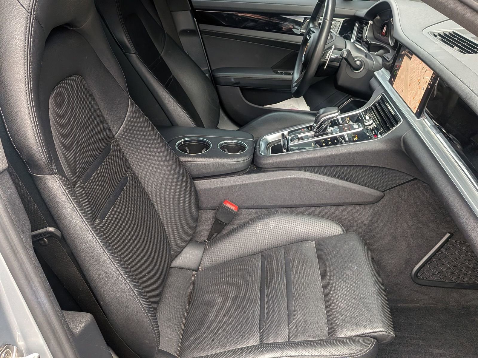 Certified 2023 Porsche Panamera image 25