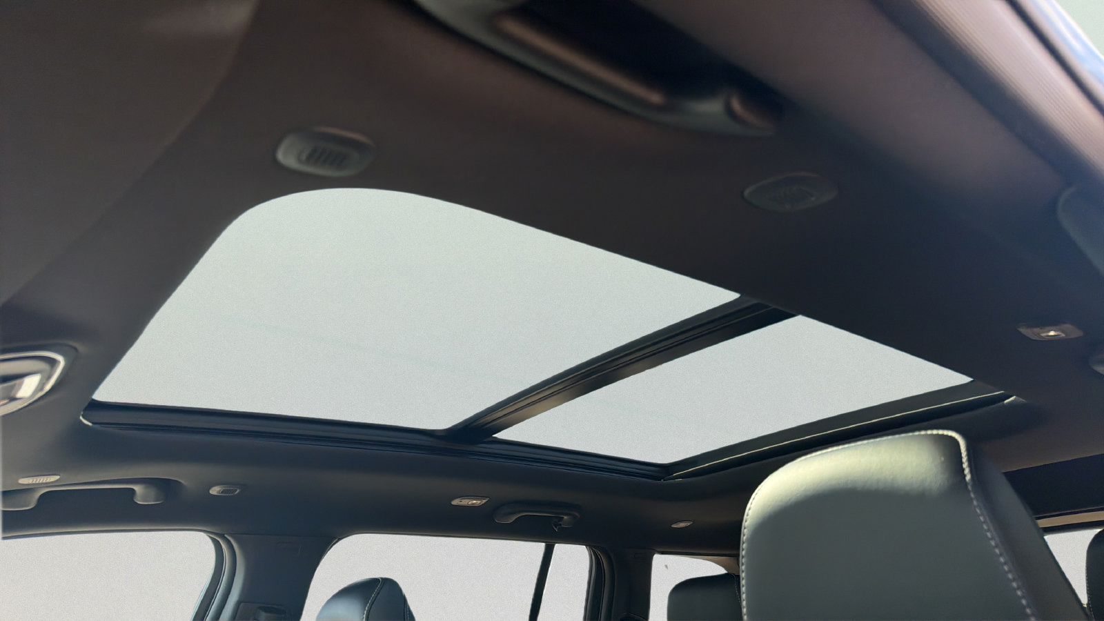 New 2027 Jeep Grand Cherokee Limited AWD/4WD image 12