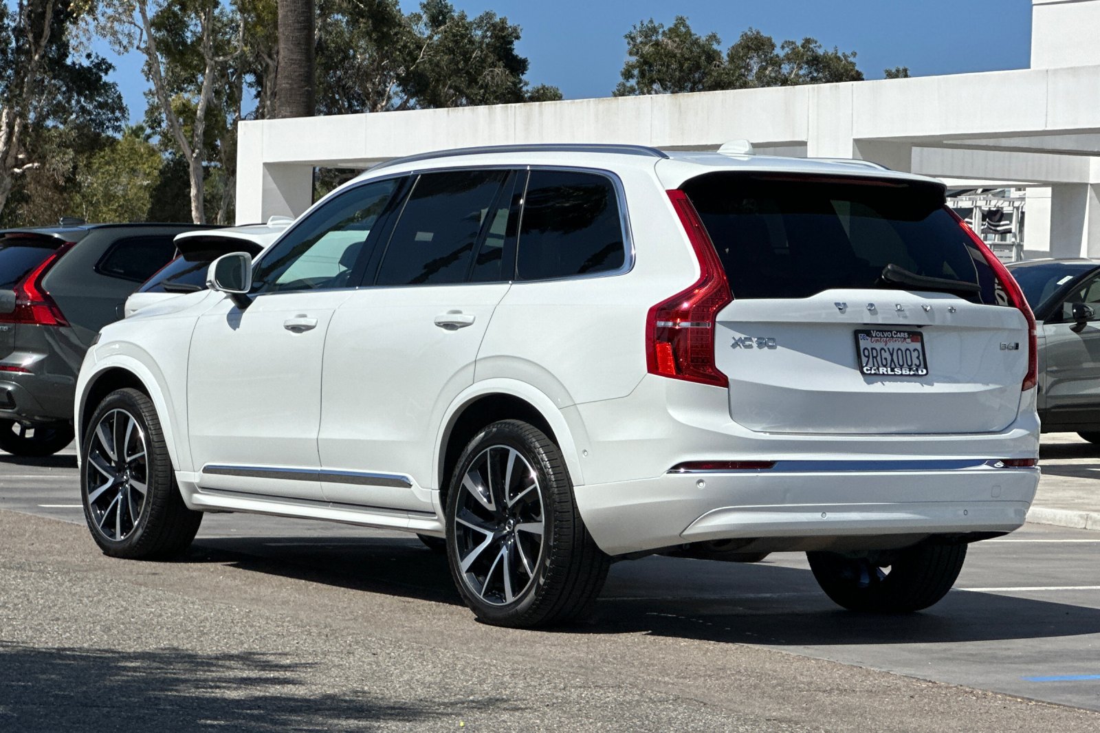 Certified 2025 Volvo XC90 B6 Plus w/ Protection Package Premier AWD/4WD image 6
