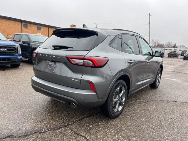 Certified 2024 Ford Escape ST-Line w/ Tech Pack #1 AWD/4WD image 4