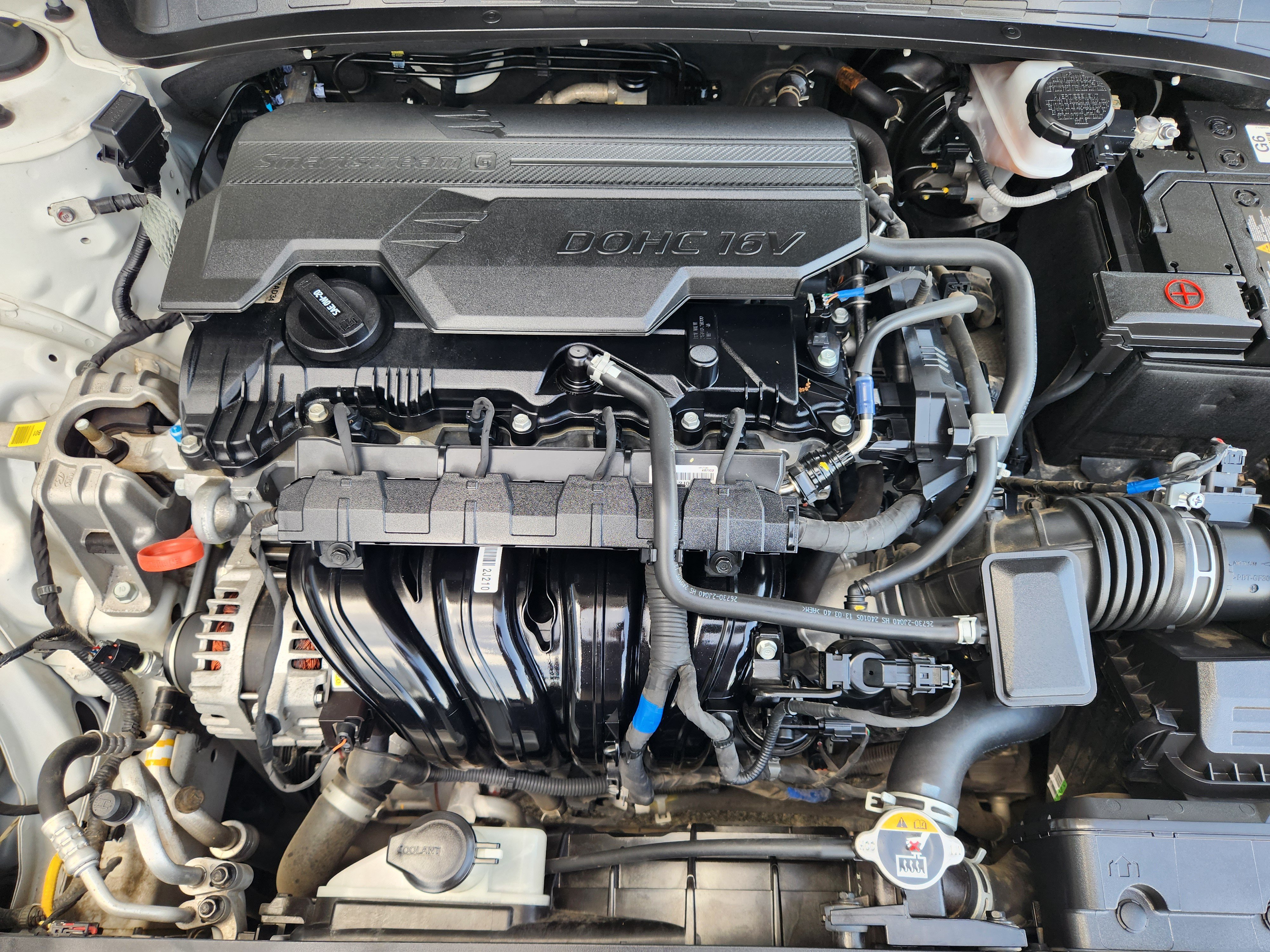 Used 2024 Hyundai Elantra SEL FWD image 33