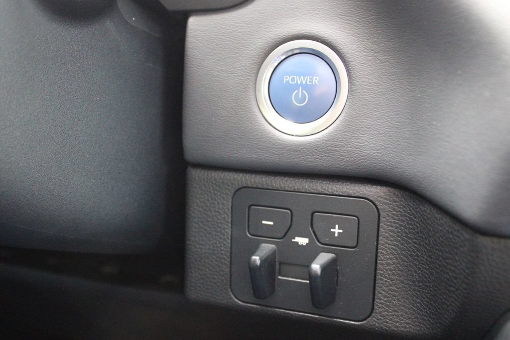 Certified 2023 Toyota Sequoia Platinum AWD/4WD image 29