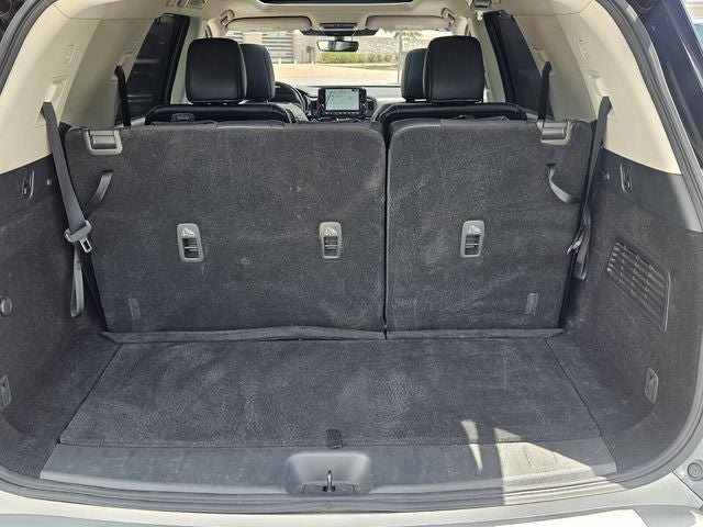Used 2024 Nissan Pathfinder SL w/ SL Premium Package FWD image 39