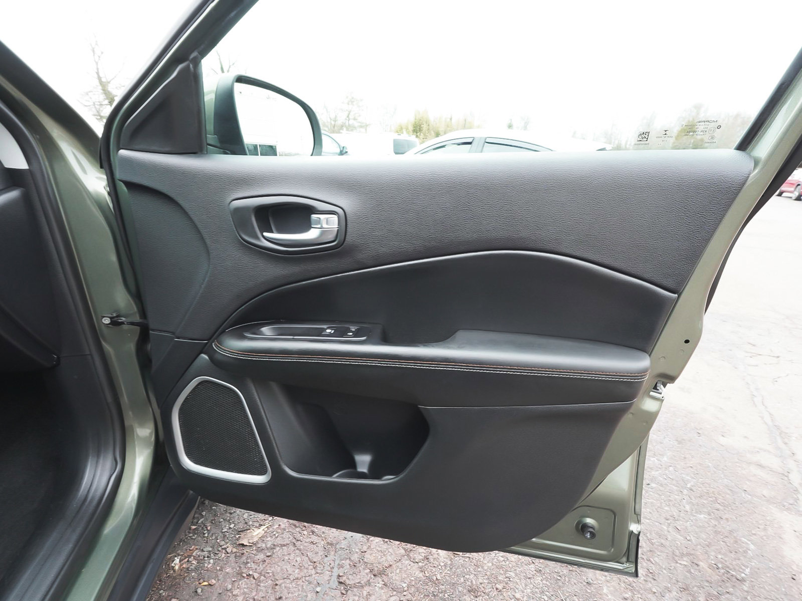 Used 2019 Jeep Compass Latitude w/ Popular Equipment Group image 13