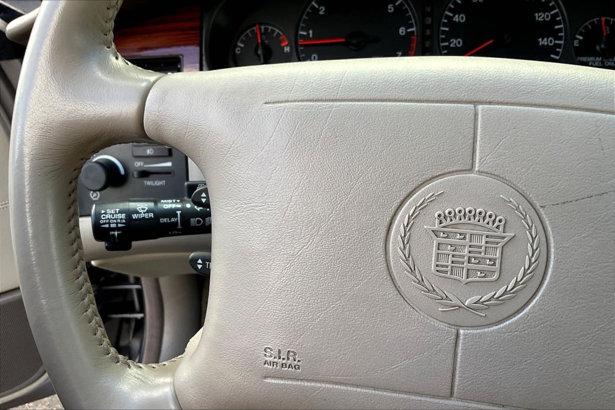 Used 1996 Cadillac Eldorado FWD image 11
