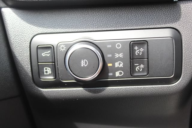 Used 2024 Ford Escape Platinum AWD/4WD image 18
