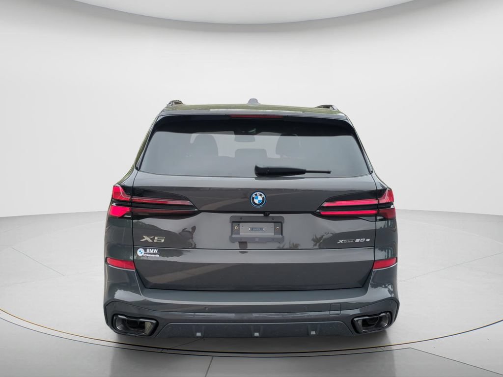 New 2026 BMW X5 xDrive50e w/ M Sport Package AWD/4WD image 6