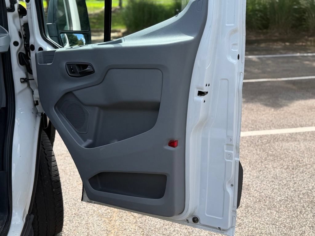 Used 2018 Ford Transit 350 XLT RWD image 12