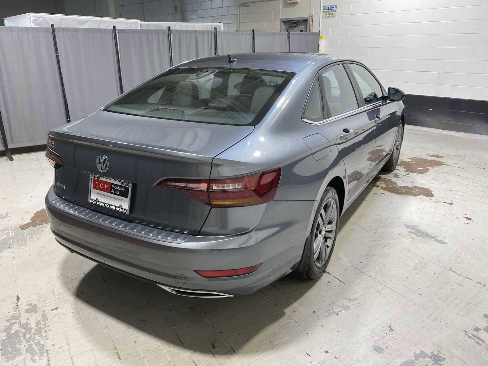 Used 2019 Volkswagen Jetta R-Line w/ R-Line Cold Weather Package FWD image 25