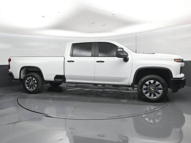 Used 2024 Chevrolet Silverado 2500 Custom w/ Custom Value Package AWD/4WD image 2