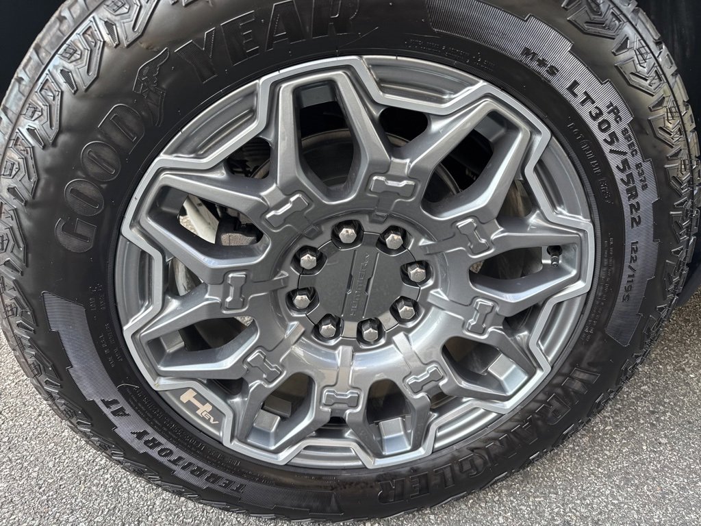 Used 2024 GMC Hummer EV 3X image 10
