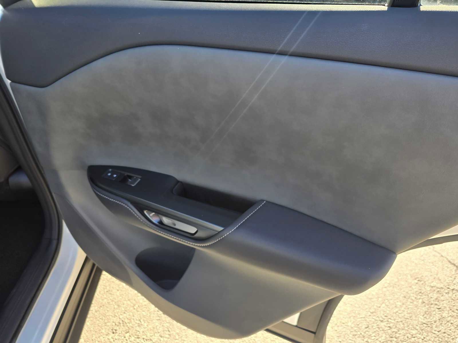 Used 2023 Lexus RZ 450e Premium image 13