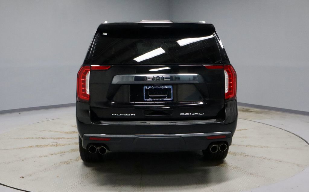 Used 2023 GMC Yukon Denali Ultimate AWD/4WD image 10