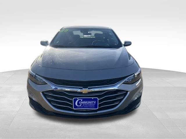 Used 2025 Chevrolet Malibu LT video 3