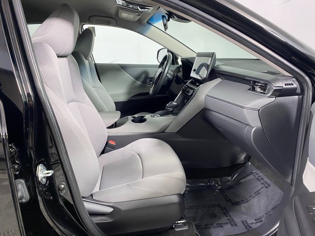 Certified 2023 Toyota Venza LE image 8