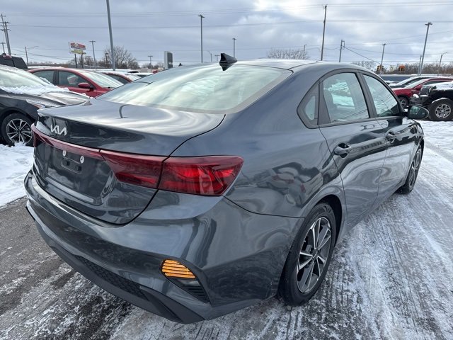 Used 2023 Kia Forte LXS image 7