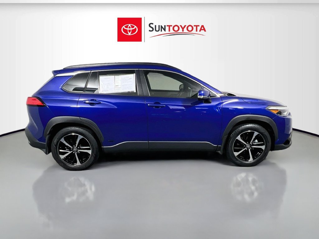 Used 2024 Toyota Corolla Cross AWD Hybrid w/ Convenience Package image 2