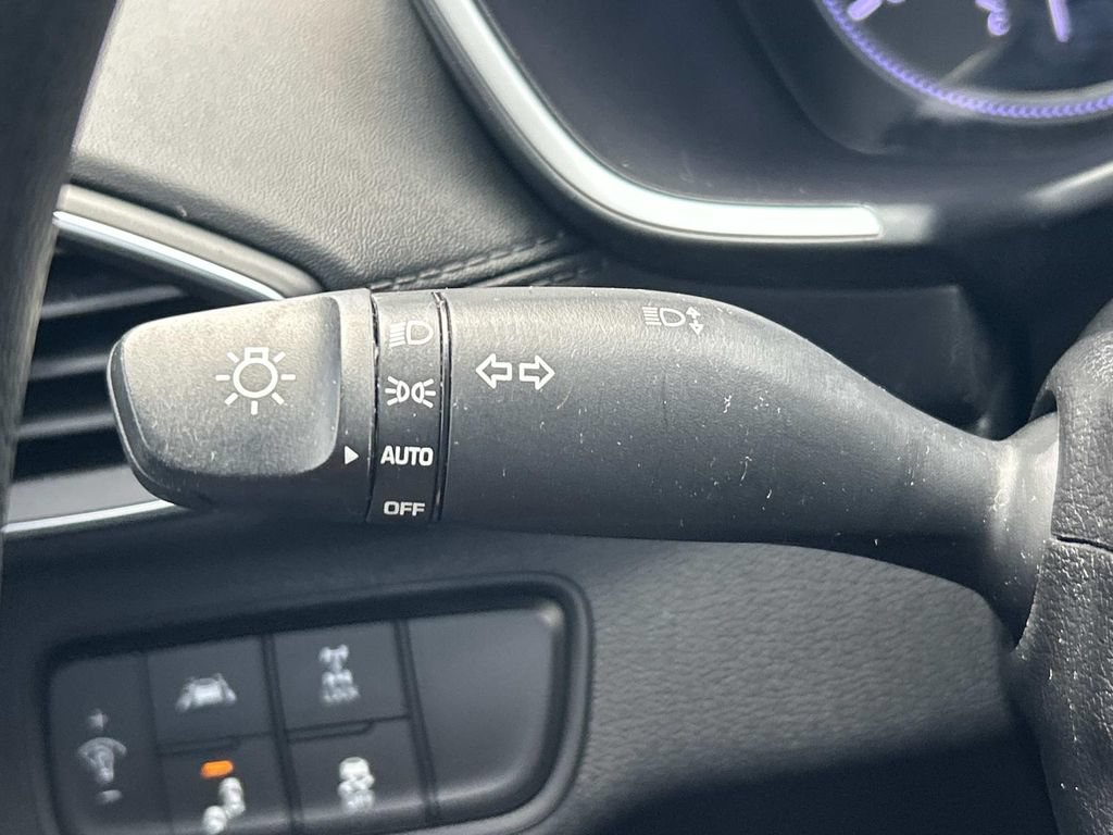 Used 2019 Hyundai Santa Fe SE AWD/4WD image 30