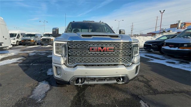 Used 2022 GMC Sierra 2500 Denali w/ Denali Ultimate Package image 3