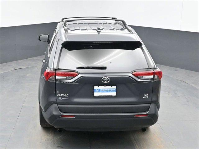 Used 2021 Toyota RAV4 LE image 36