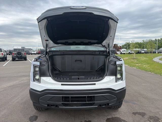 Used 2022 Ford F150 Lightning Pro AWD/4WD image 15