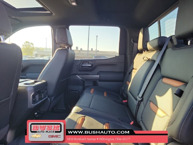 Used 2021 GMC Sierra 1500 AT4 w/ AT4 Value Package AWD/4WD image 11
