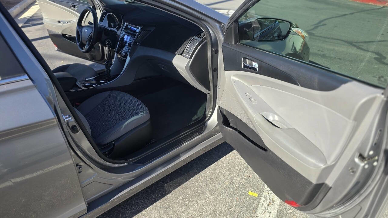 Used 2013 Hyundai Sonata GLS w/ Popular Equipment Pkg image 13