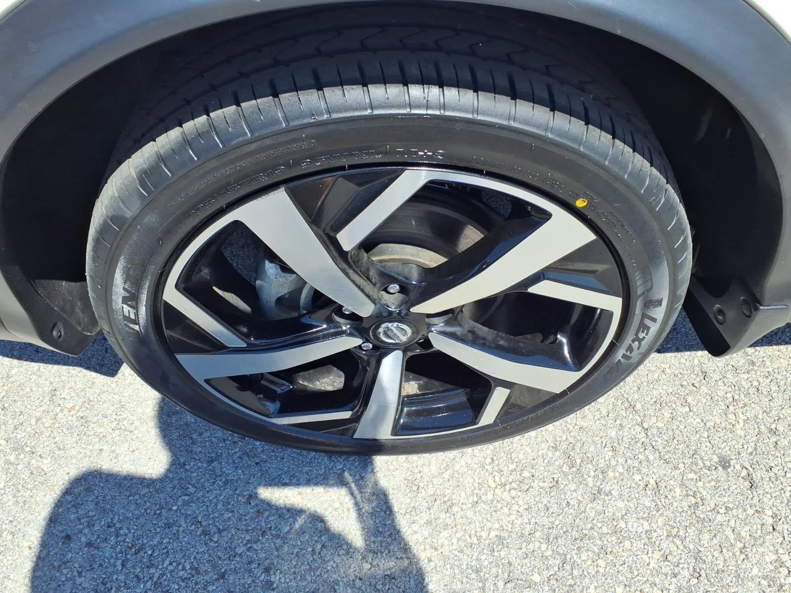 Used 2022 Nissan Rogue Sport SL image 5