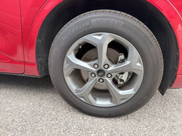 Used 2024 Ford Escape ST-Line w/ Tech Pack #1 AWD/4WD image 10
